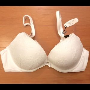 VICTORIA’S SECRET Body By Push Up Bra 34C